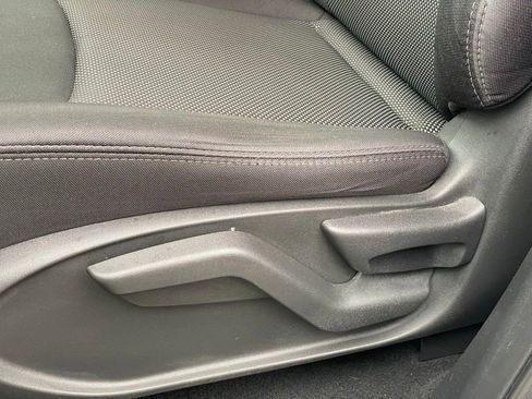 Used 2020 Nissan Pathfinder S AWD/4WD image 15
