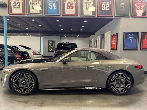 Used 2026 Mercedes-Benz Maybach SL 680 image 12