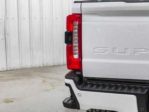Used 2024 Ford F250 Lariat w/ Sport Appearance Package AWD/4WD image 49