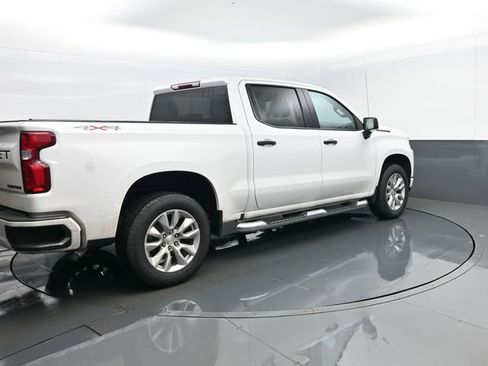 Used 2022 Chevrolet Silverado 1500 Custom w/ LPO, Dark Essentials Package image 19