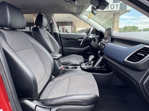 Used 2022 Kia Seltos S AWD/4WD image 24