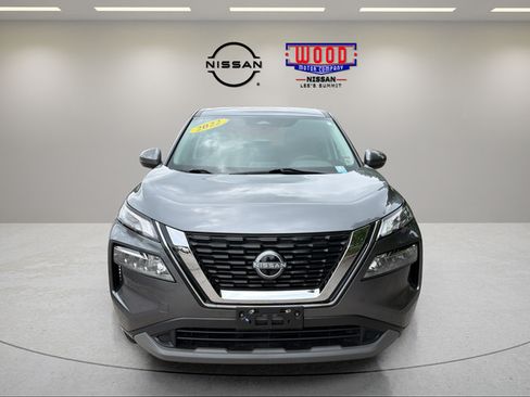 Used 2022 Nissan Rogue SV FWD image 11