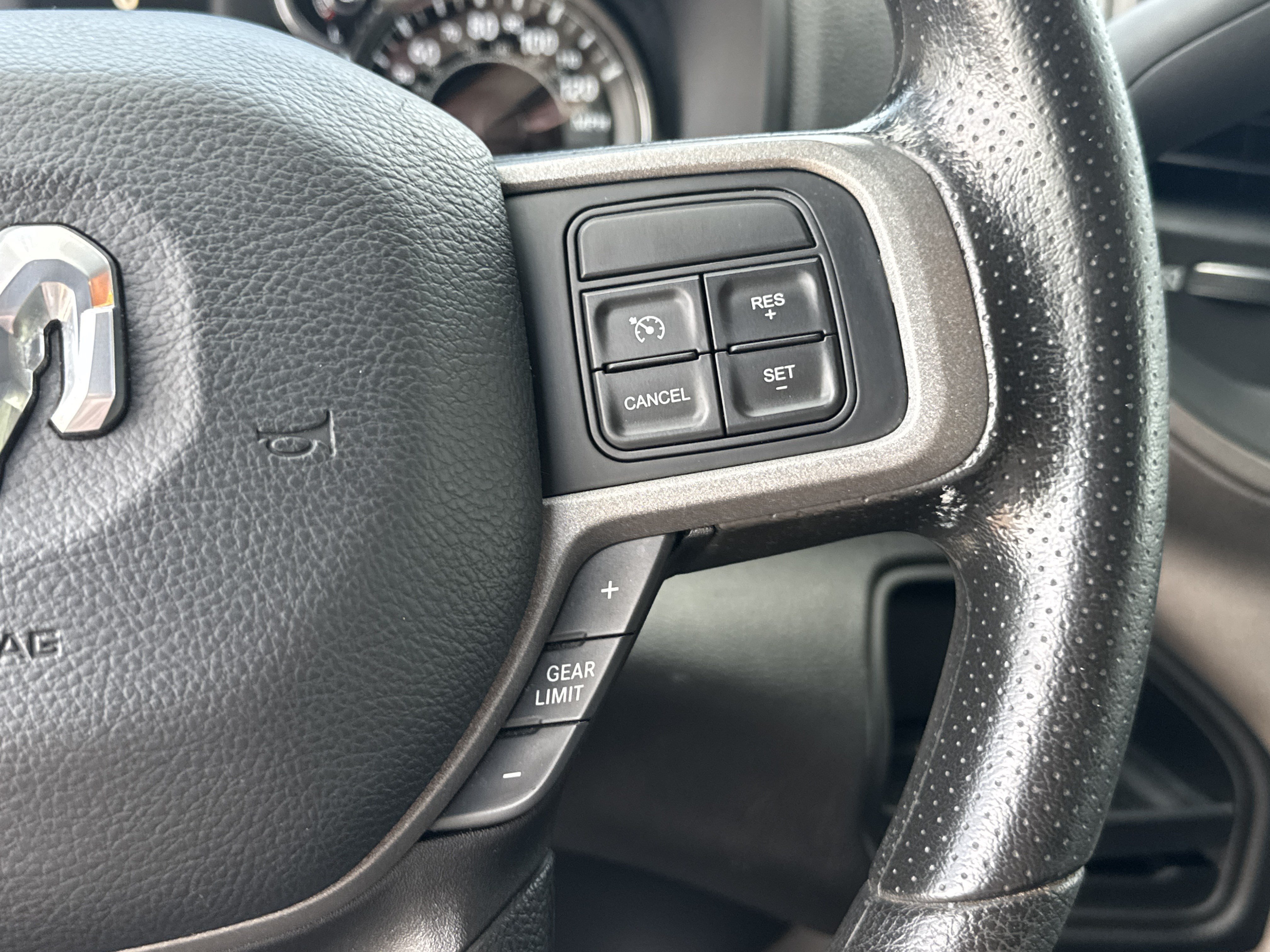Used 2022 RAM 4500 Tradesman w/ Chrome Appearance Group AWD/4WD image 22