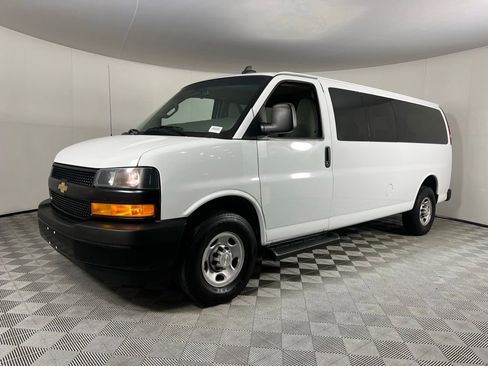 Used 2023 Chevrolet Express 3500 LS image 3