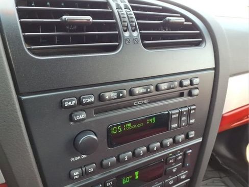 Used 2002 Ford Thunderbird RWD image 15