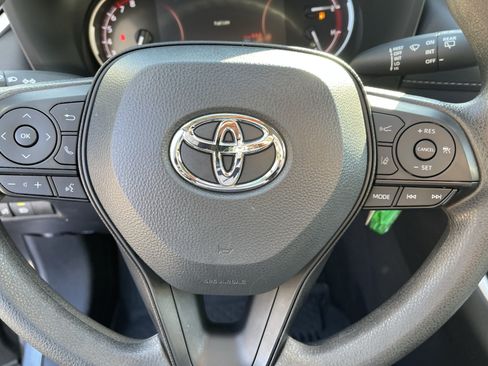 Certified 2024 Toyota RAV4 LE AWD/4WD image 17
