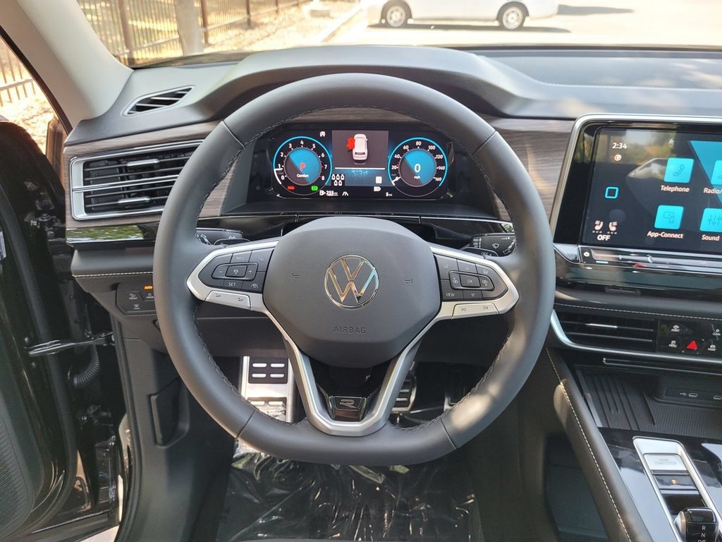 New 2025 Volkswagen Atlas SEL Premium R-Line AWD/4WD image 17