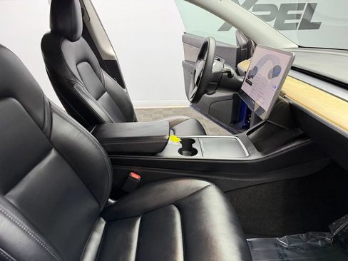 Used 2021 Tesla Model Y Long Range AWD/4WD image 48