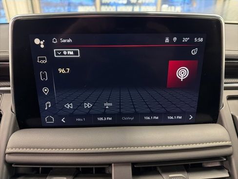 Used 2024 GMC Yukon SLT w/ SLT Luxury Package image 23