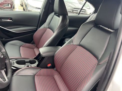 Used 2025 Toyota Corolla XSE image 7