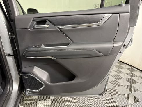 New 2026 GMC Acadia Elevation image 29