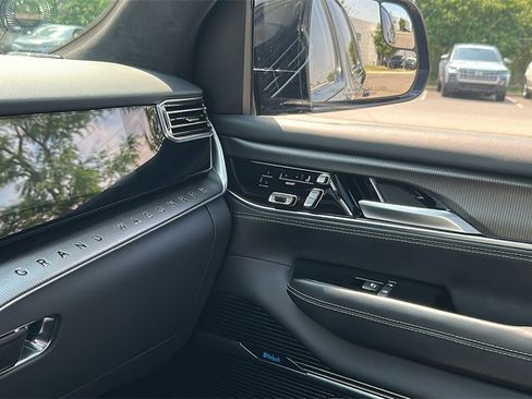 Used 2024 Jeep Grand Wagoneer Series II w/ Quick Order Packagew 28T image 22