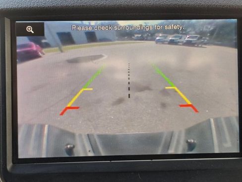 Used 2013 Ford F250 Platinum w/ Platinum Pkg image 16