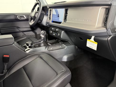 New 2026 Ford Bronco Outer Banks AWD/4WD image 10