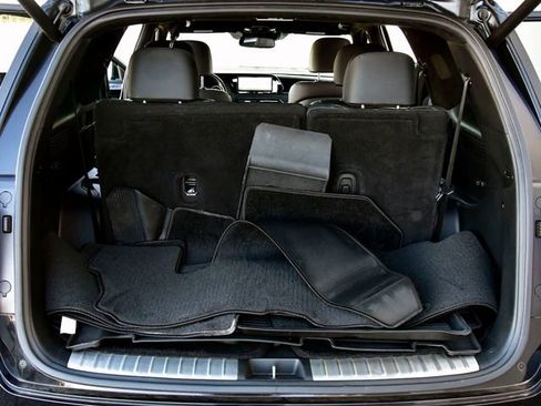 Used 2022 Hyundai Palisade Calligraphy w/ Winter Package image 34