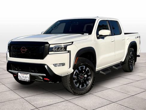 Used 2024 Nissan Frontier PRO-4X w/ Technology Package image 1