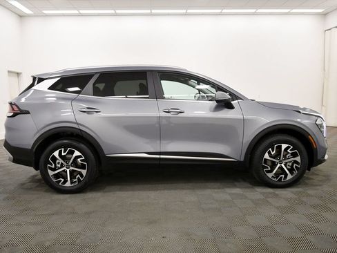 Certified 2023 Kia Sportage EX AWD/4WD image 9