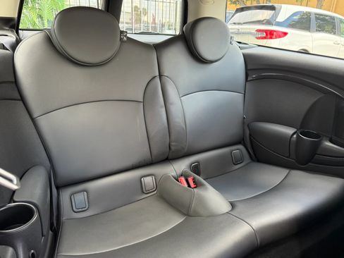 Used 2014 MINI Cooper Clubman S FWD image 16