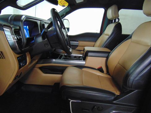 Used 2024 Ford F250 Lariat w/ Chrome Package image 9