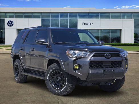 Used 2023 Toyota 4Runner TRD Off-Road Premium image 1
