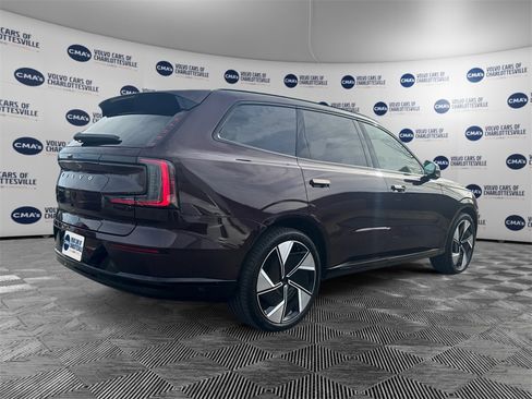 New 2025 Volvo EX90 Ultra image 5