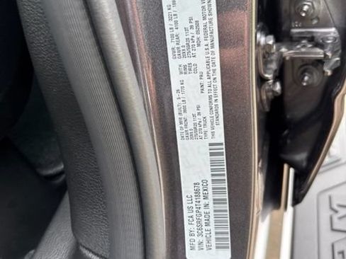 New 2026 RAM 1500 Express AWD/4WD image 31