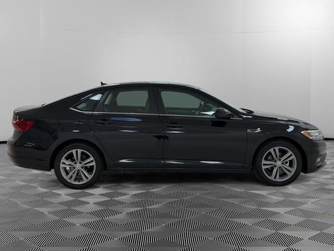 Used 2021 Volkswagen Jetta R-Line w/ R-Line Cold Weather Package FWD image 6