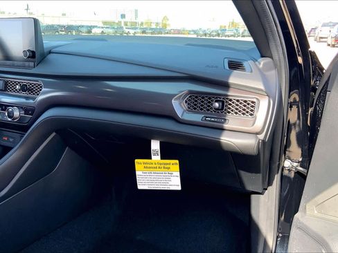 Used 2025 Acura Integra A-Spec image 17