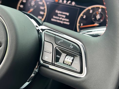Used 2022 Bentley Flying Spur V8 AWD/4WD image 31