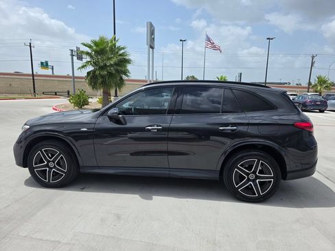 Used 2025 Mercedes-Benz GLC 350e 4MATIC image 4