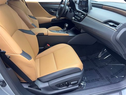 Used 2022 Lexus ES 350 w/ Premium Package image 44