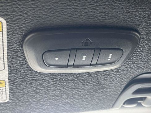 Used 2022 Jeep Wrangler Unlimited Sahara w/ Cold Weather Group image 12