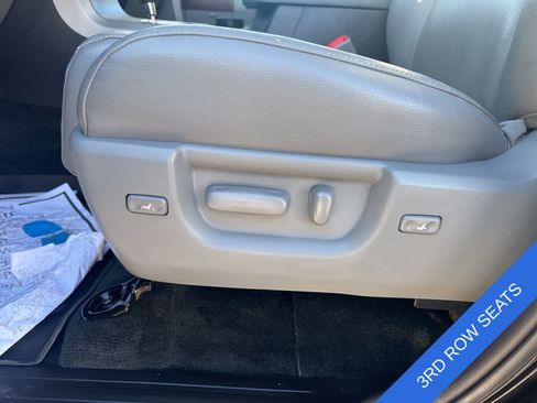 Used 2017 Toyota Sequoia Platinum image 6