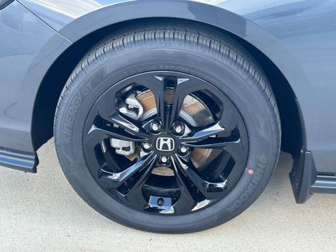 New 2025 Honda Accord SE image 9