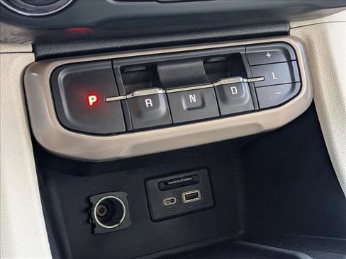 Used 2023 GMC Acadia Denali image 12