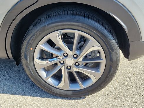 Used 2023 Buick Encore GX Essence w/ Experience Buick Package FWD image 28