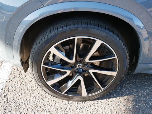 Used 2023 Volvo XC90 B5 Plus image 8