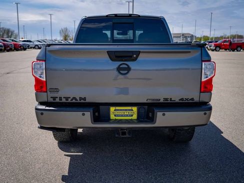 Used 2019 Nissan Titan SL w/ Midnight Edition AWD/4WD image 7