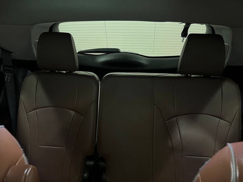 Certified 2018 Buick Enclave Avenir w/ Avenir Technology Package AWD/4WD image 43