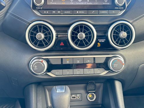 Used 2025 Nissan Sentra SV image 37