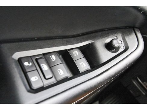 Used 2024 Jeep Grand Cherokee L Laredo image 20