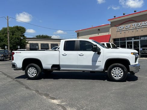 Used 2022 Chevrolet Silverado 2500 LT w/ Convenience Package image 22