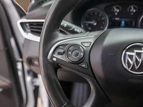 Used 2019 Buick Enclave Essence FWD image 14