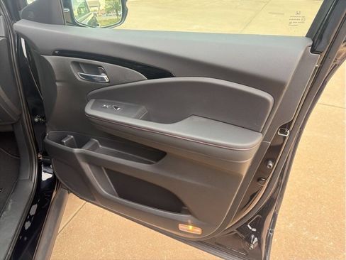 New 2026 Honda Ridgeline Black Edition image 33