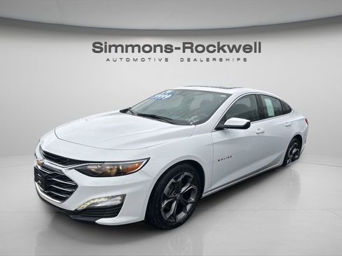 Used 2024 Chevrolet Malibu LT image 4