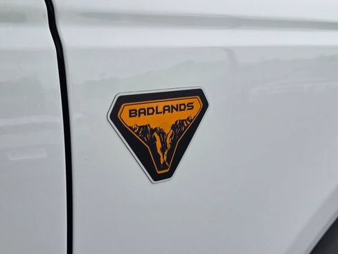 Used 2023 Ford Bronco Badlands AWD/4WD image 13
