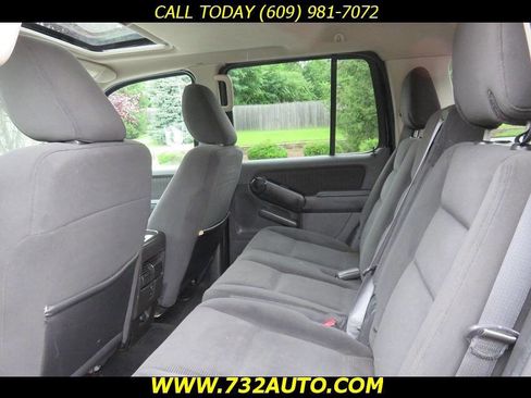 Used 2009 Ford Explorer XLT image 9