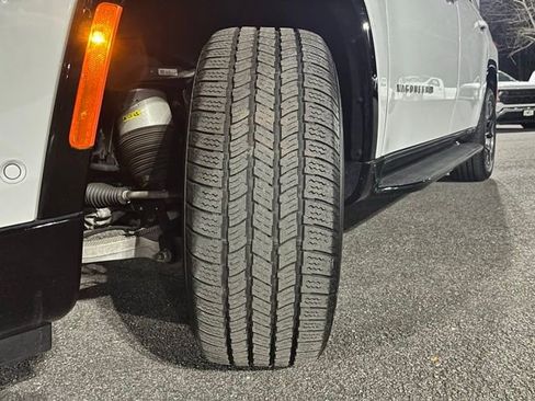 Used 2023 Jeep Wagoneer Series III w/ Convenience Group I image 16