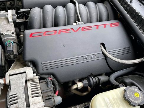 Used 1999 Chevrolet Corvette Convertible w/ Memory Pkg RWD image 29