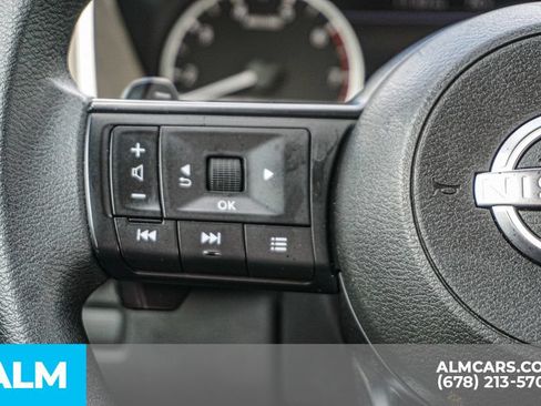 Used 2024 Nissan Rogue S AWD/4WD image 29